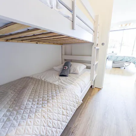 Horizon Piscine, Clim Wifi Parking Cosy 3min De L'etang Prosconciergerie Apartman *
