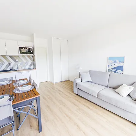 Apartman Horizon Piscine, Clim Wifi Parking Cosy 3min De L'etang Prosconciergerie *