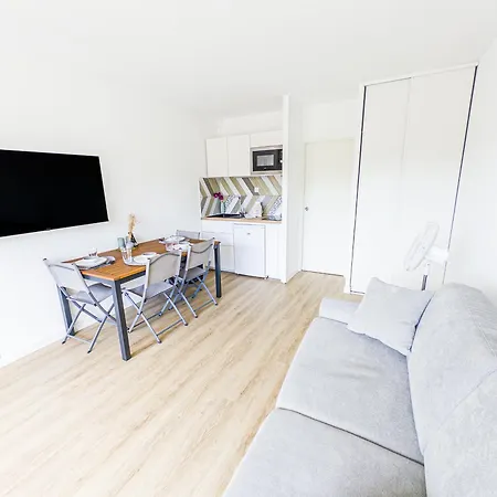 Horizon Piscine, Clim Wifi Parking Cosy 3min De L'etang Prosconciergerie 라그랑모트