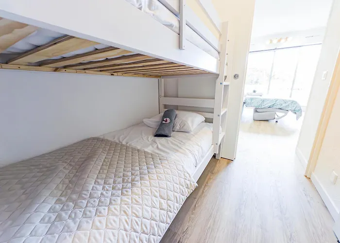Horizon Piscine, Clim Wifi Parking Cosy 3min De L'etang Prosconciergerie Διαμέρισμα *